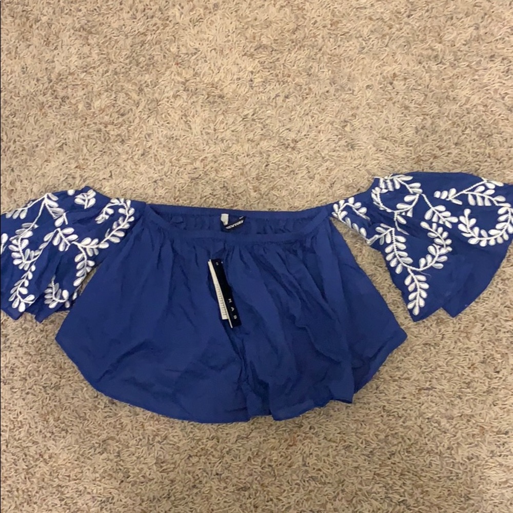 Women’s blue crop top